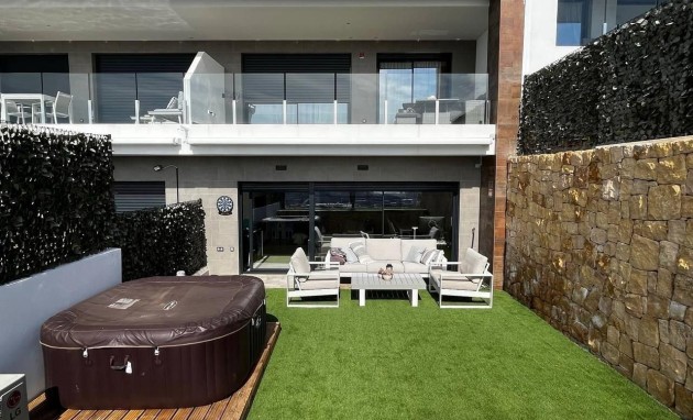 Apartment / flat - Resale - Finestrat - Finestrat Urbanizaciones
