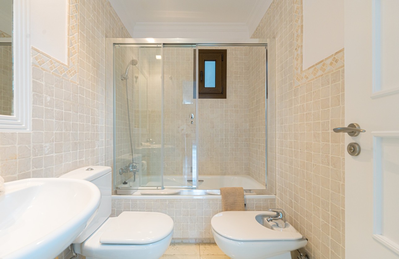 Herverkoop - Appartement / flat - Altea