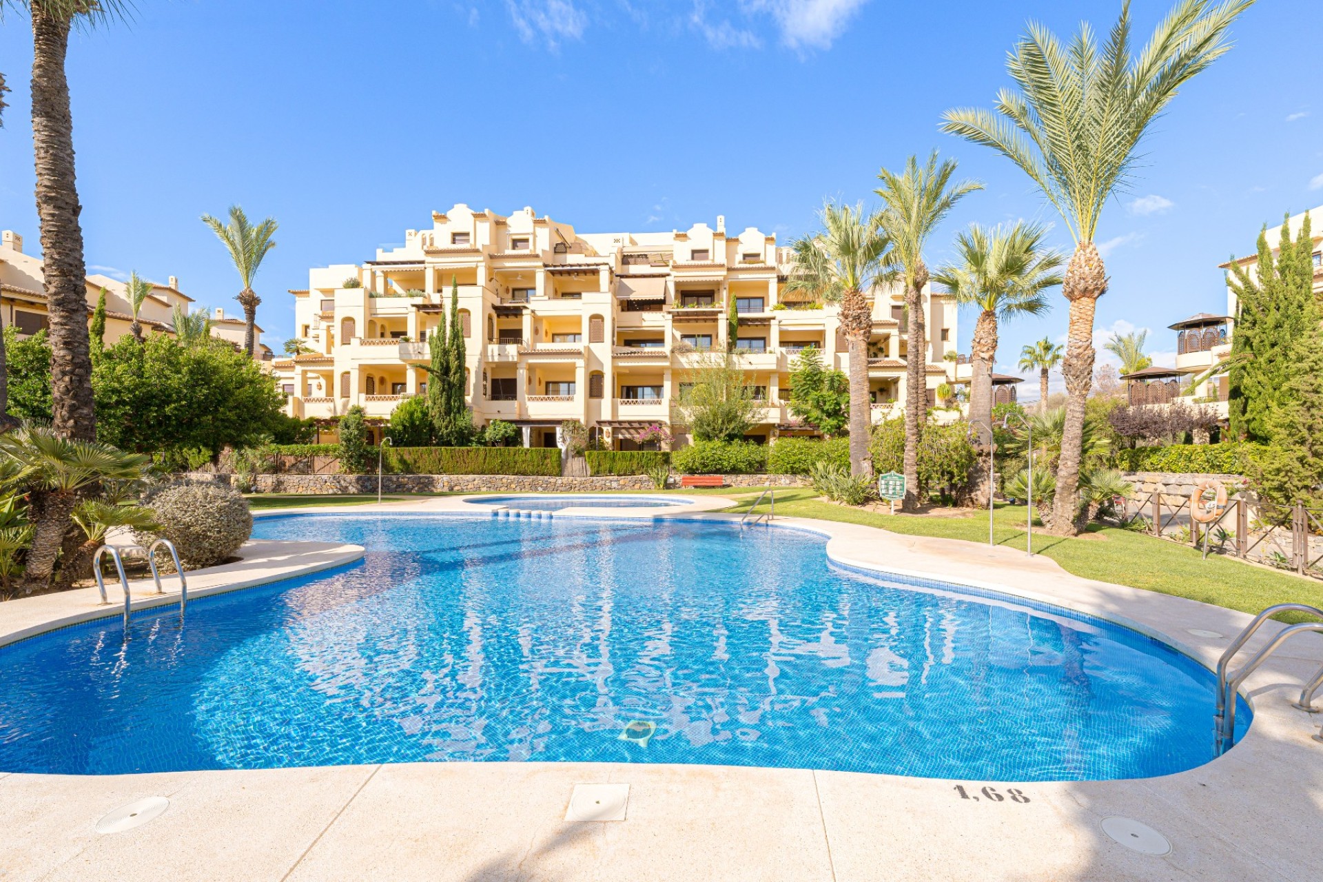 Herverkoop - Appartement / flat - Altea