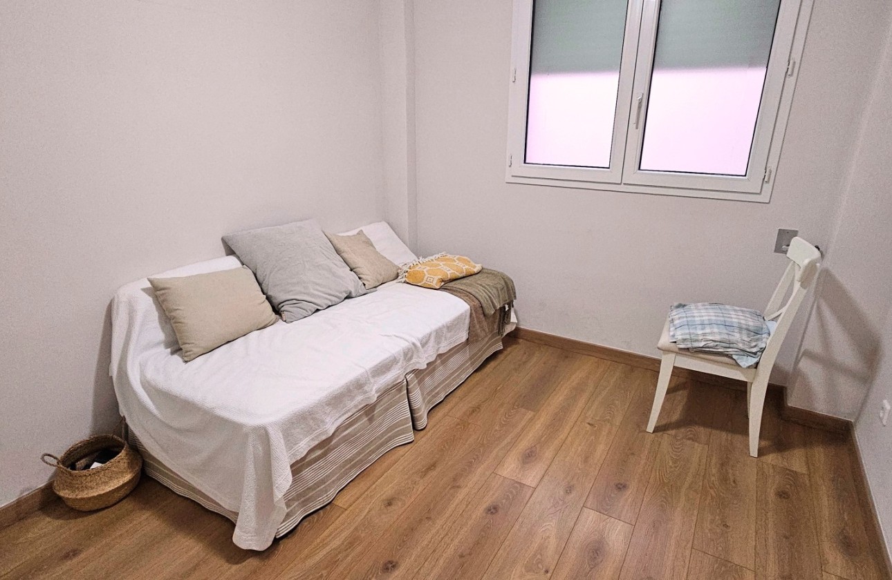 Herverkoop - Appartement / flat - San Juan de Alicante