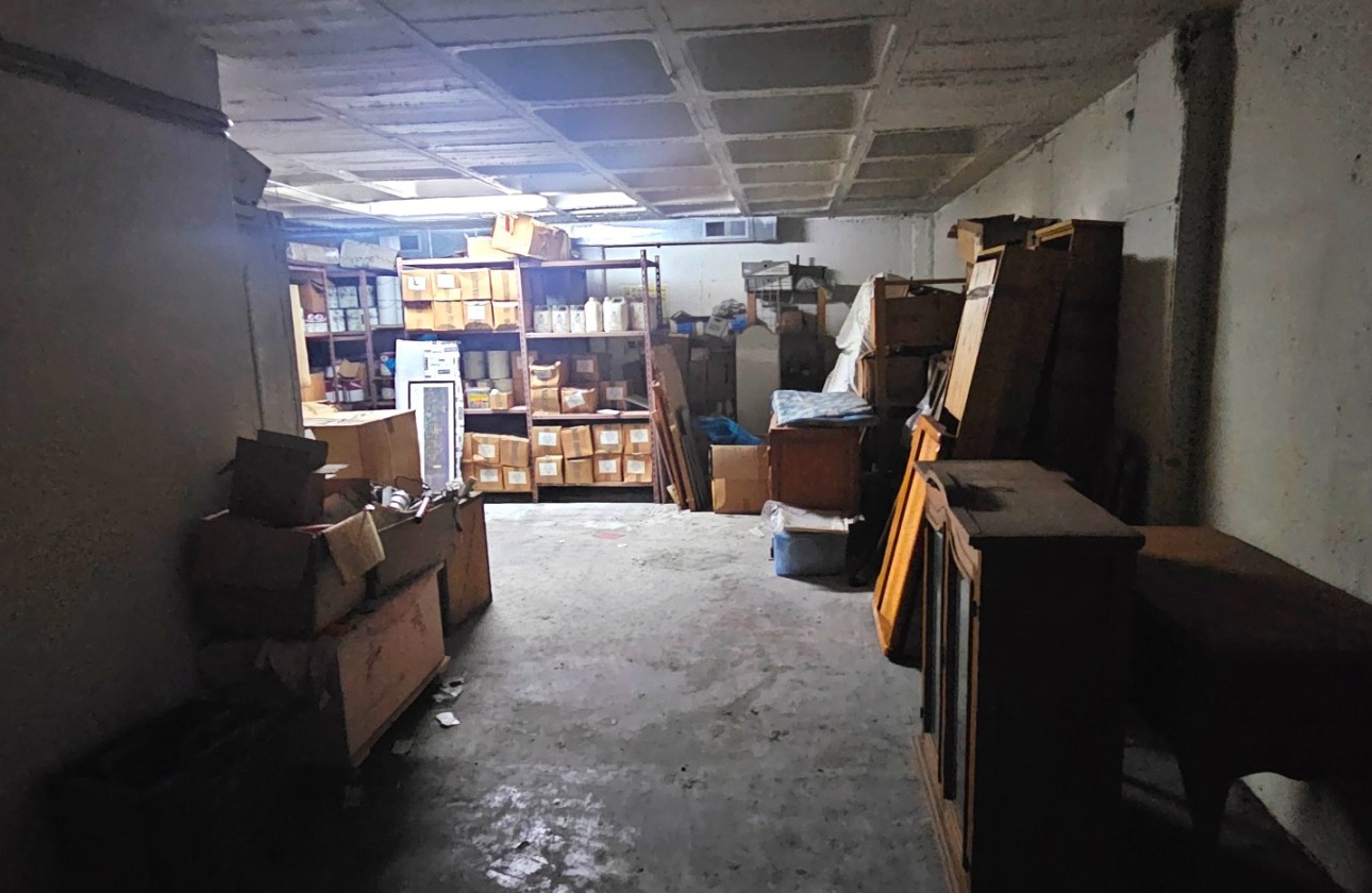 Herverkoop - Berging - Altea