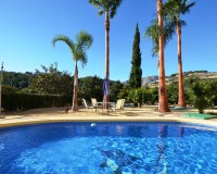Herverkoop - Finca - Bolulla