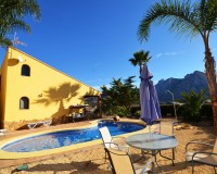 Herverkoop - Finca - Bolulla