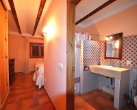 Herverkoop - Finca - Bolulla