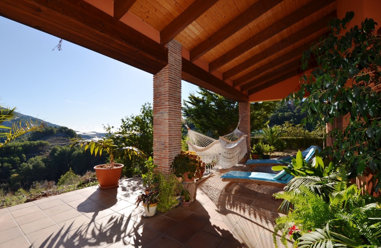 Herverkoop - Finca - Bolulla