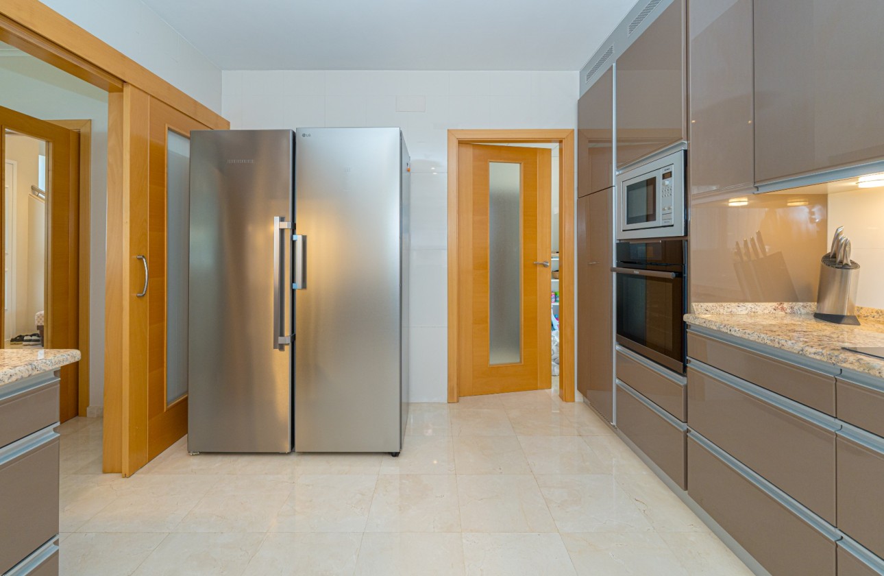 Herverkoop - Villa - Altea