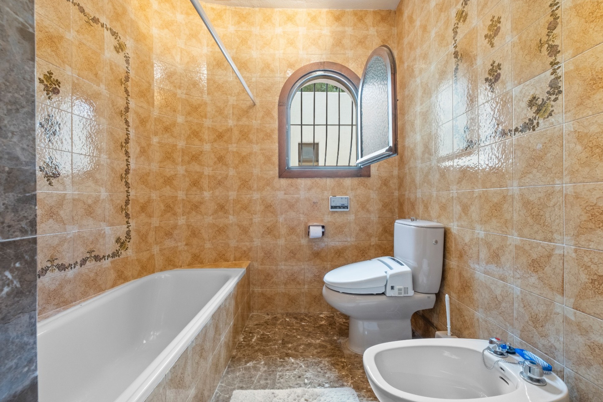 Herverkoop - Villa - Altea