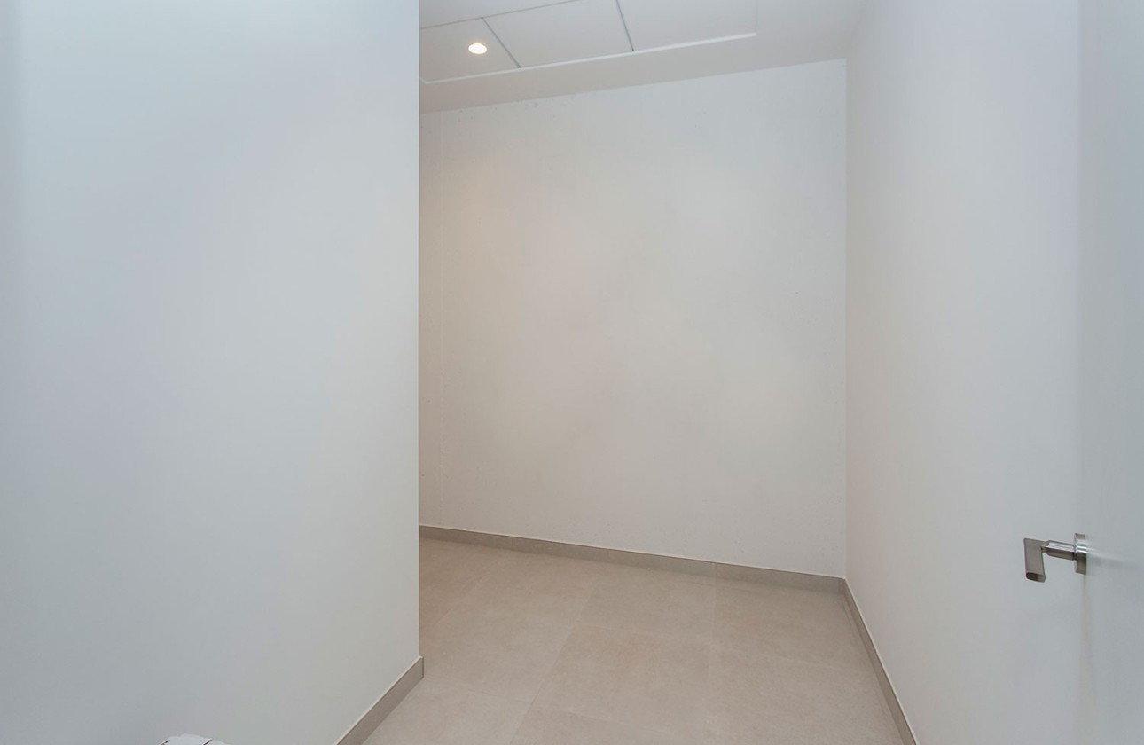 Herverkoop - Villa - Hondón de las Nieves