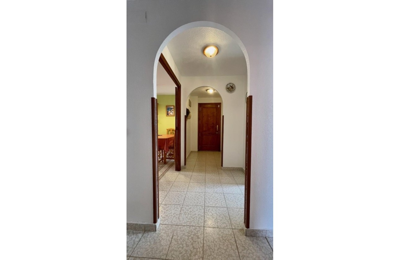 Resale - Apartment / flat - Albir