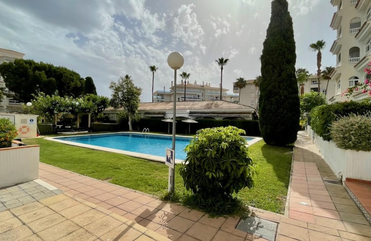 Resale - Apartment / flat - Albir