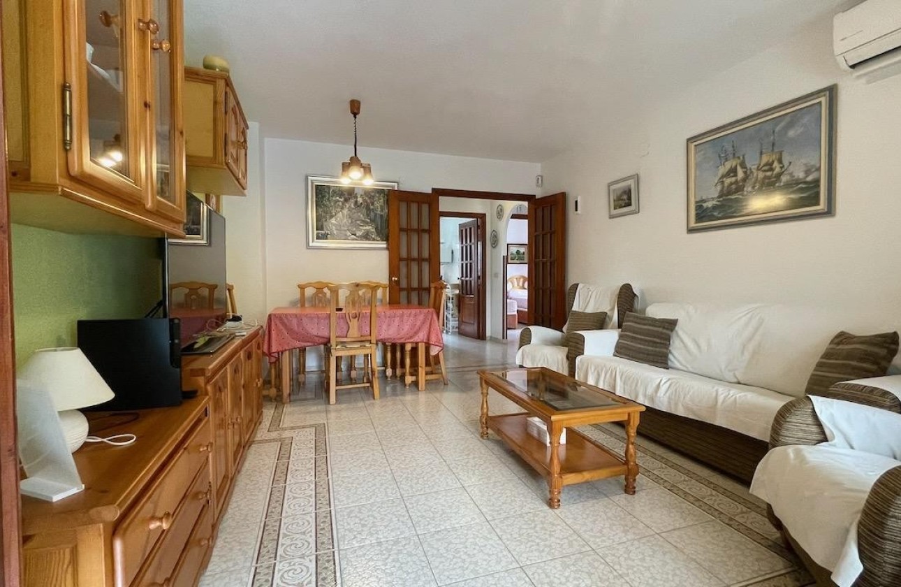Resale - Apartment / flat - Albir