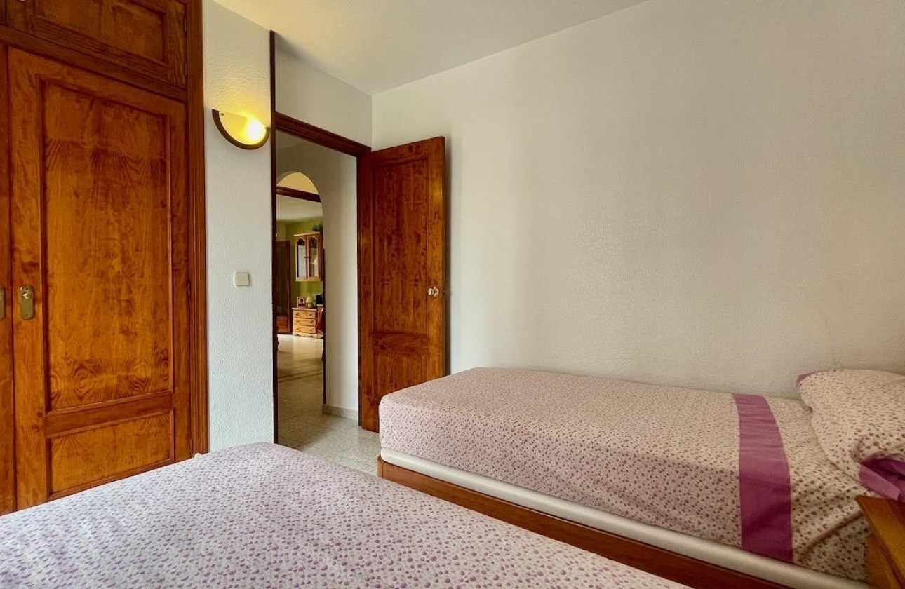 Resale - Apartment / flat - Albir