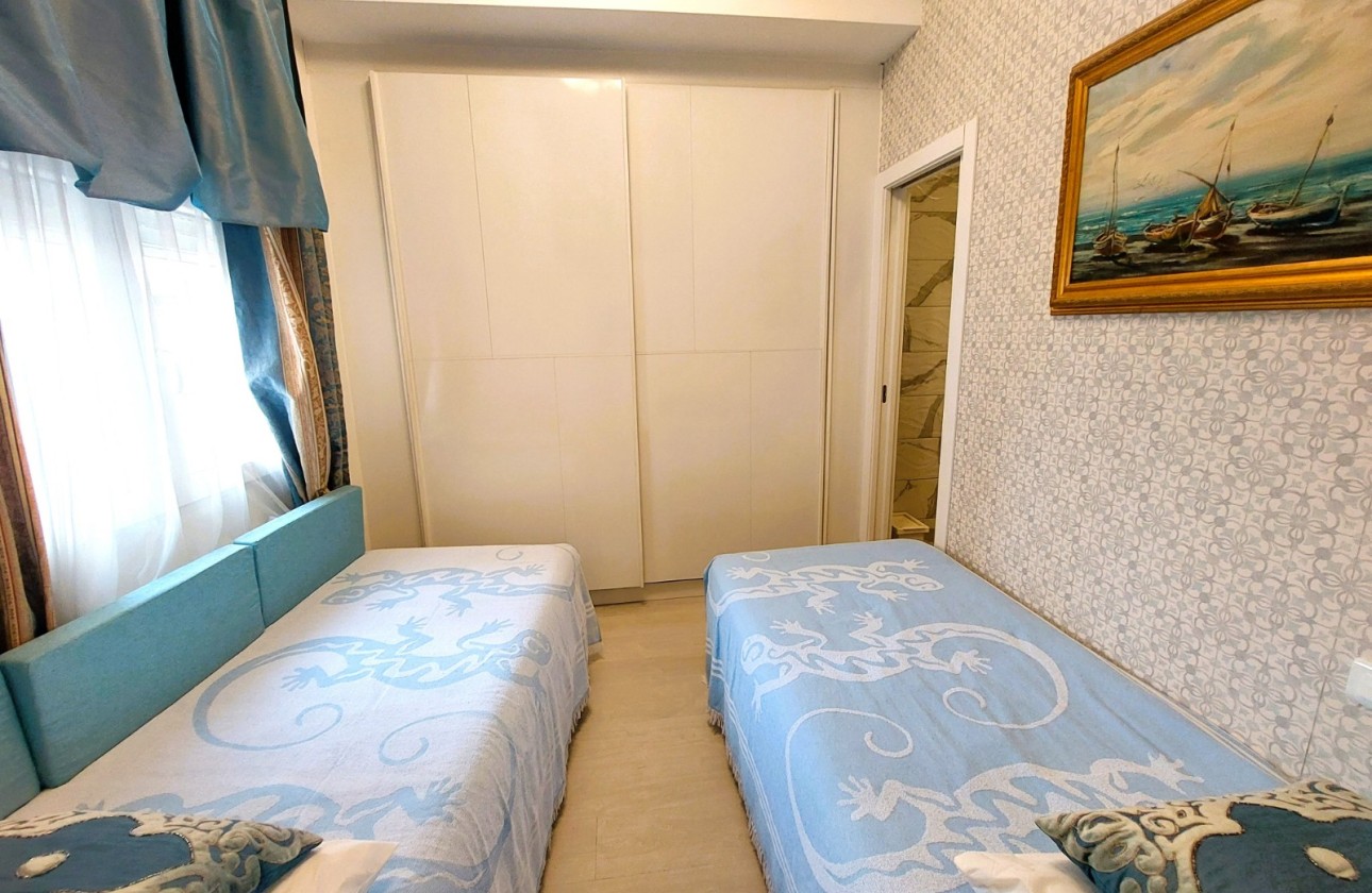 Resale - Apartment / flat - Altea
