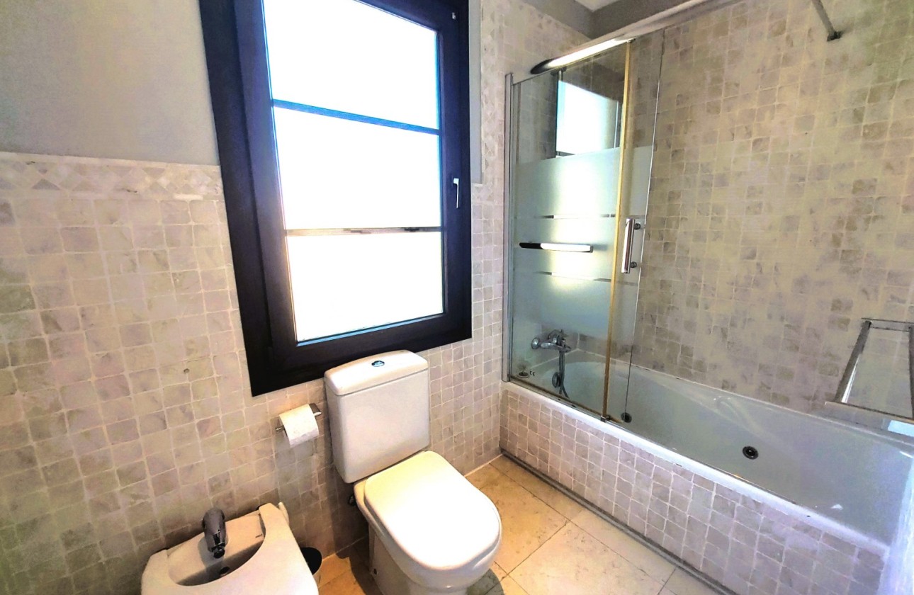 Resale - Apartment / flat - Altea