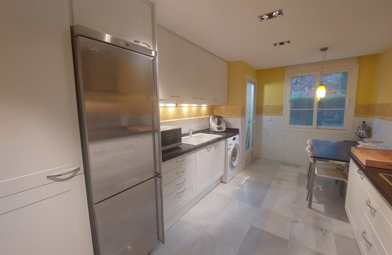 Resale - Apartment / flat - Altea