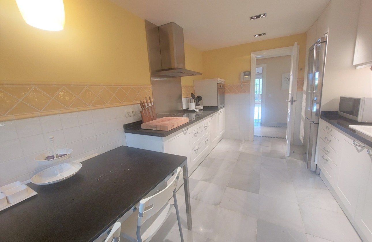 Resale - Apartment / flat - Altea