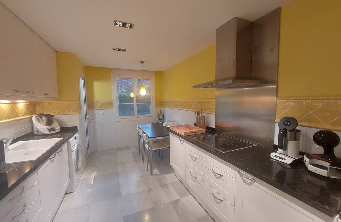 Resale - Apartment / flat - Altea