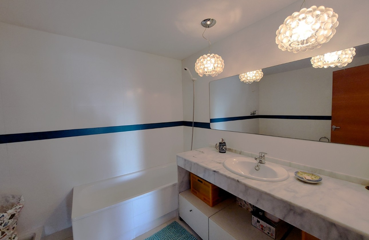 Resale - Apartment / flat - Altea