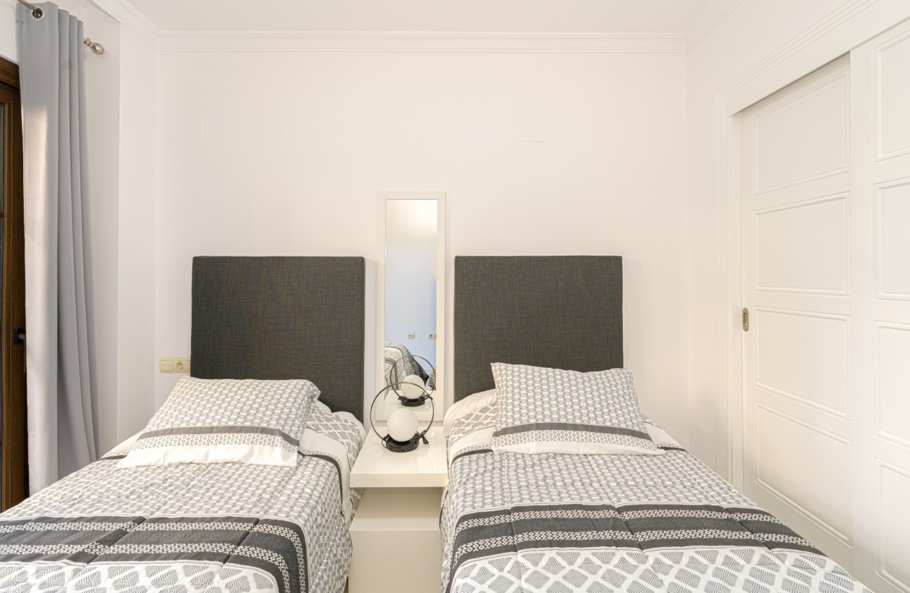 Resale - Apartment / flat - Altea