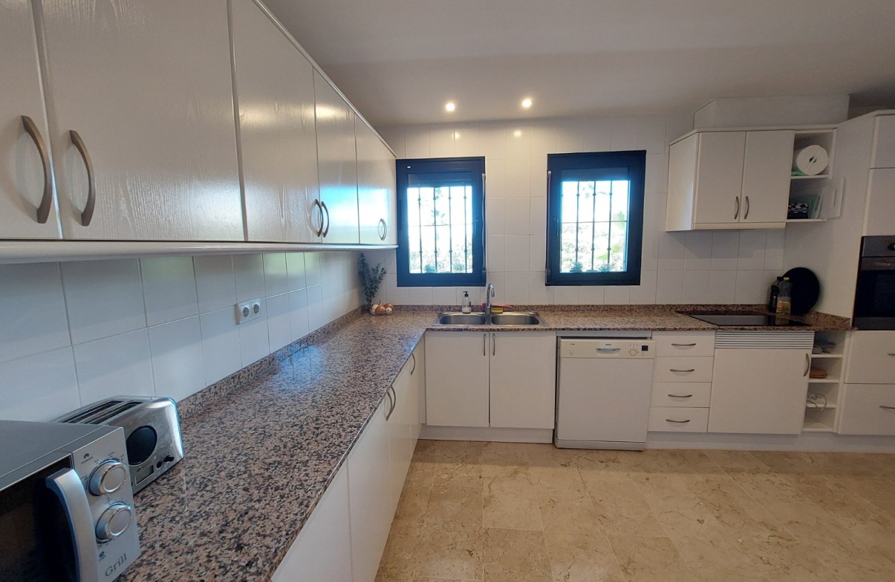 Resale - Apartment / flat - Altea