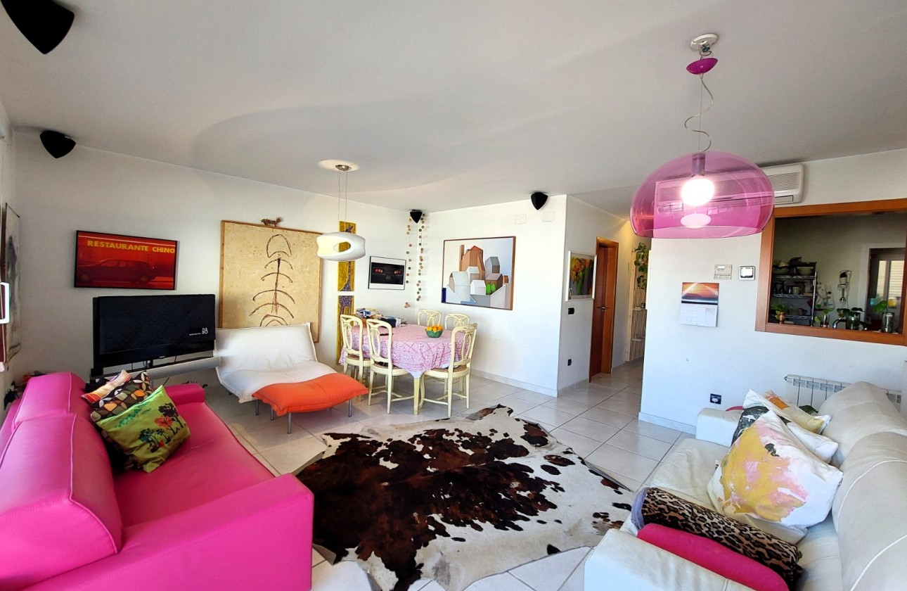 Resale - Apartment / flat - Altea