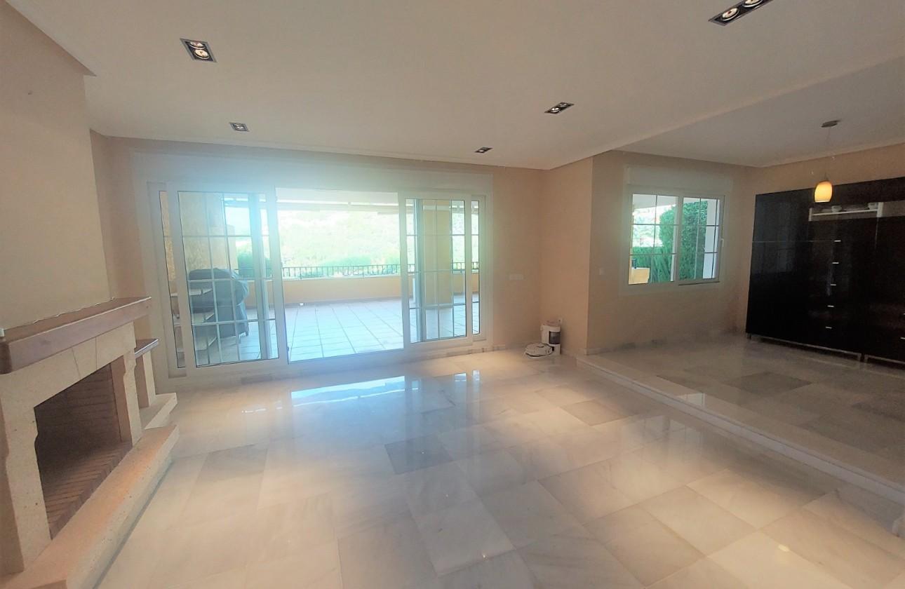 Resale - Apartment / flat - Altea