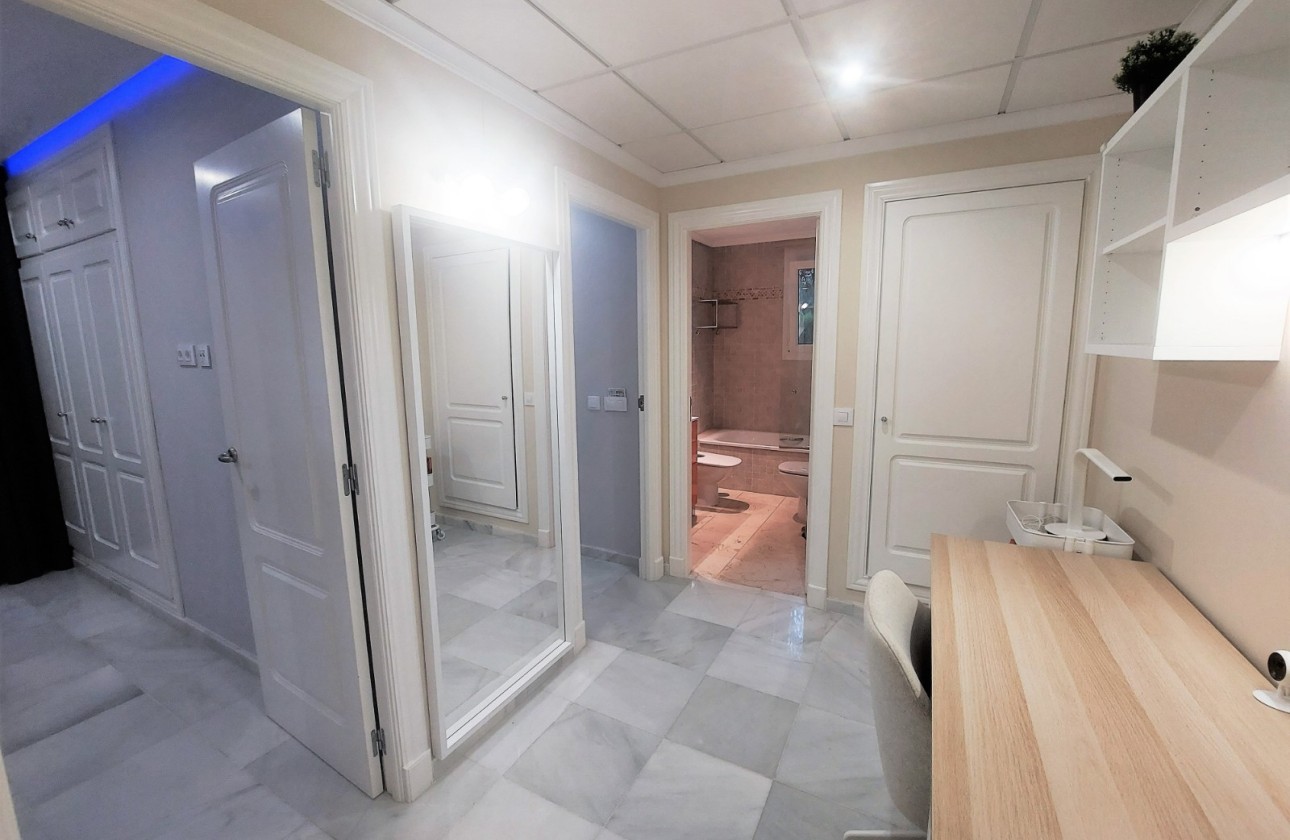 Resale - Apartment / flat - Altea