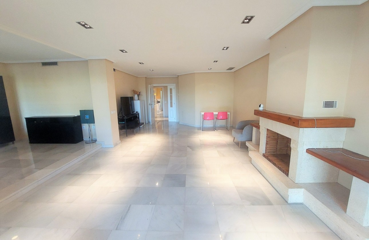 Resale - Apartment / flat - Altea