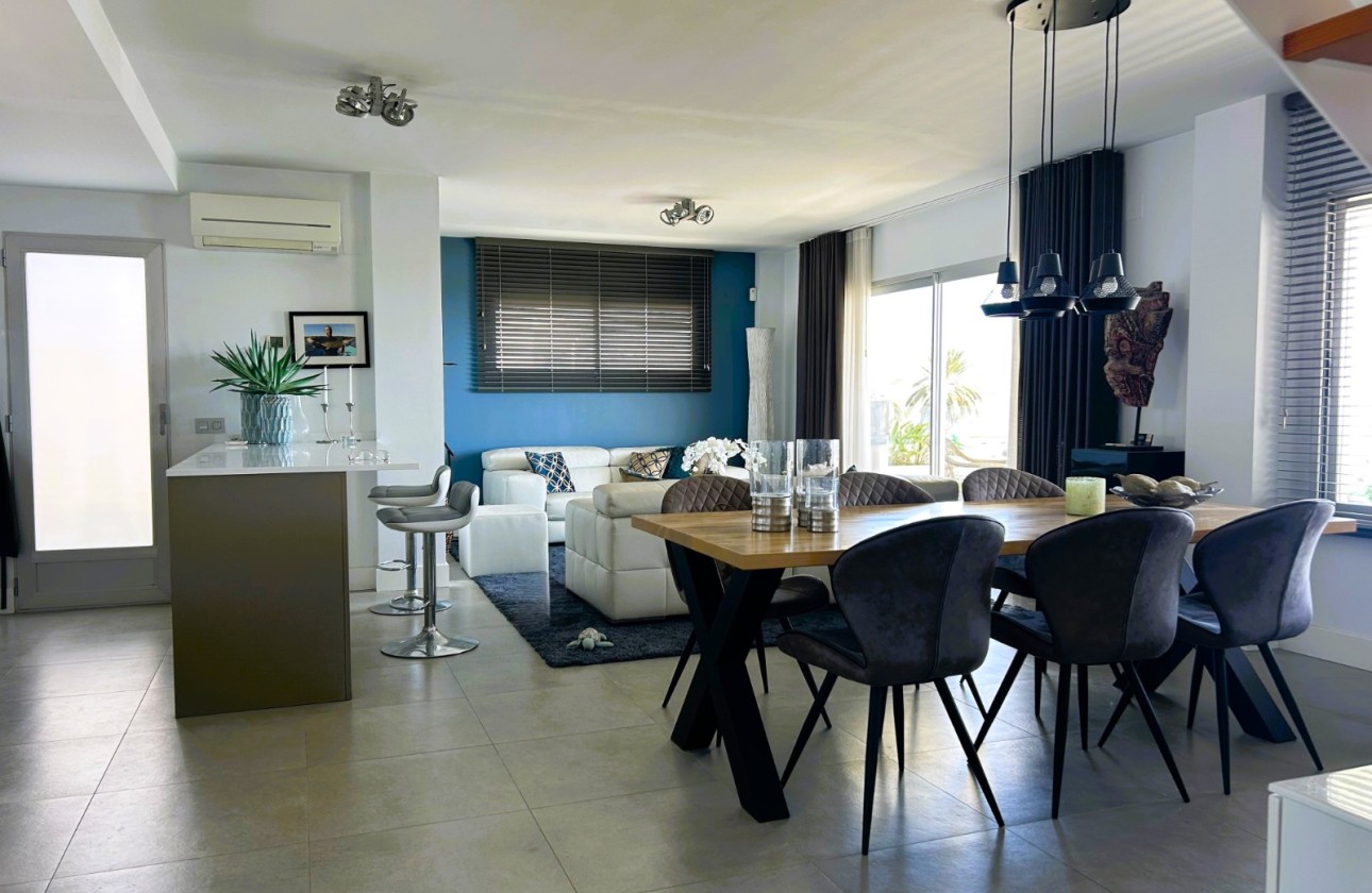 Resale - Apartment / flat - Altea