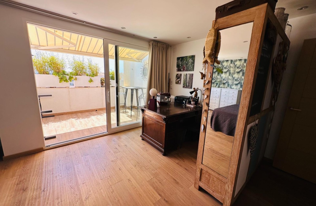 Resale - Apartment / flat - Altea