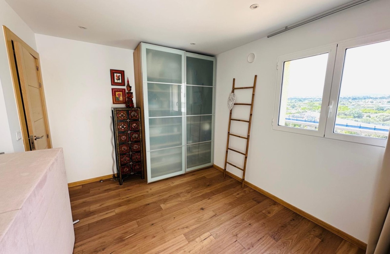 Resale - Apartment / flat - Altea