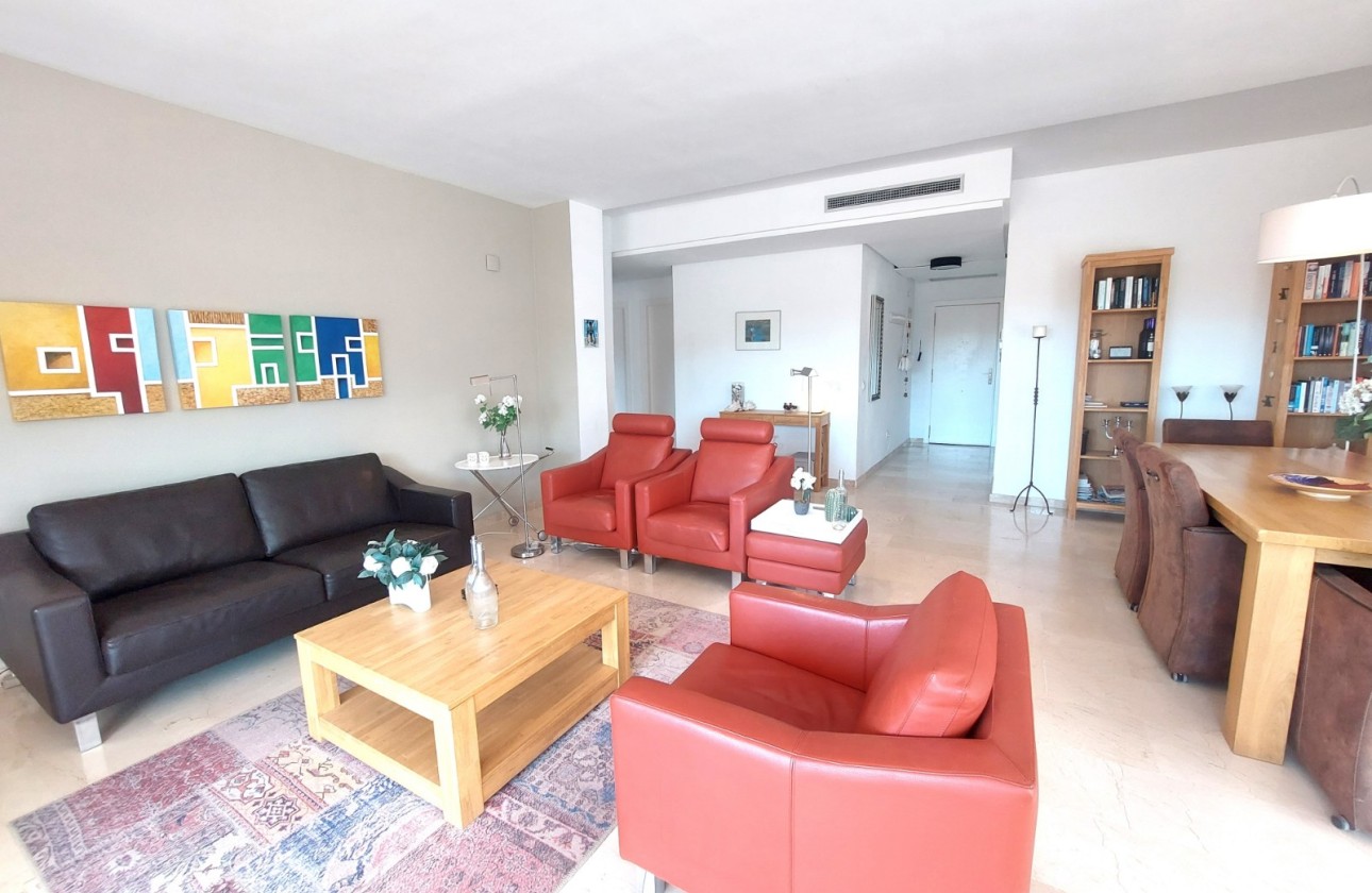 Resale - Apartment / flat - Altea