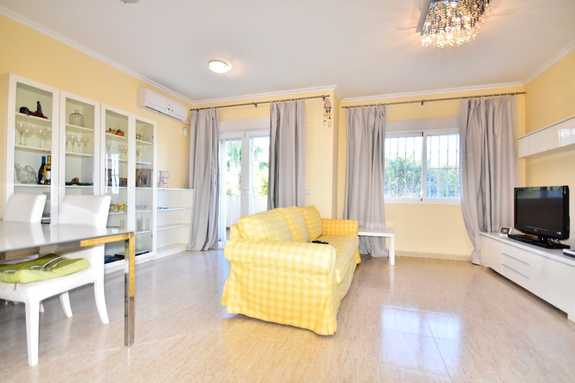 Resale - Apartment / flat - Altea