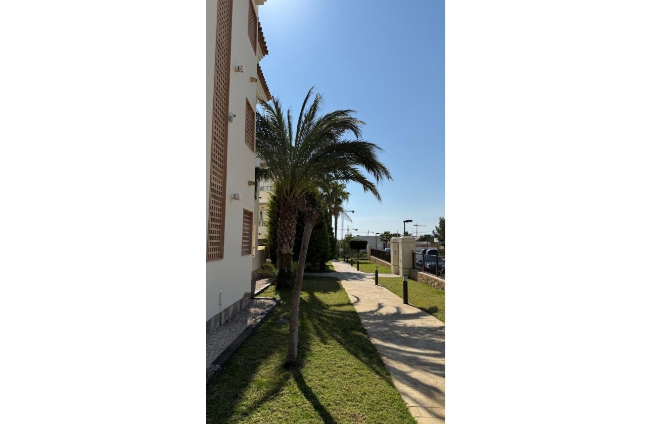 Resale - Apartment / flat - Finestrat - Finestrat Urbanizaciones