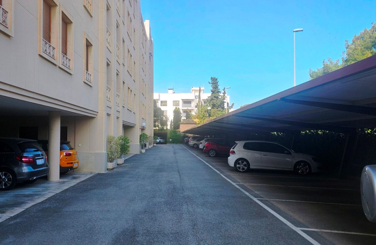 Resale - Apartment / flat - San Juan de Alicante