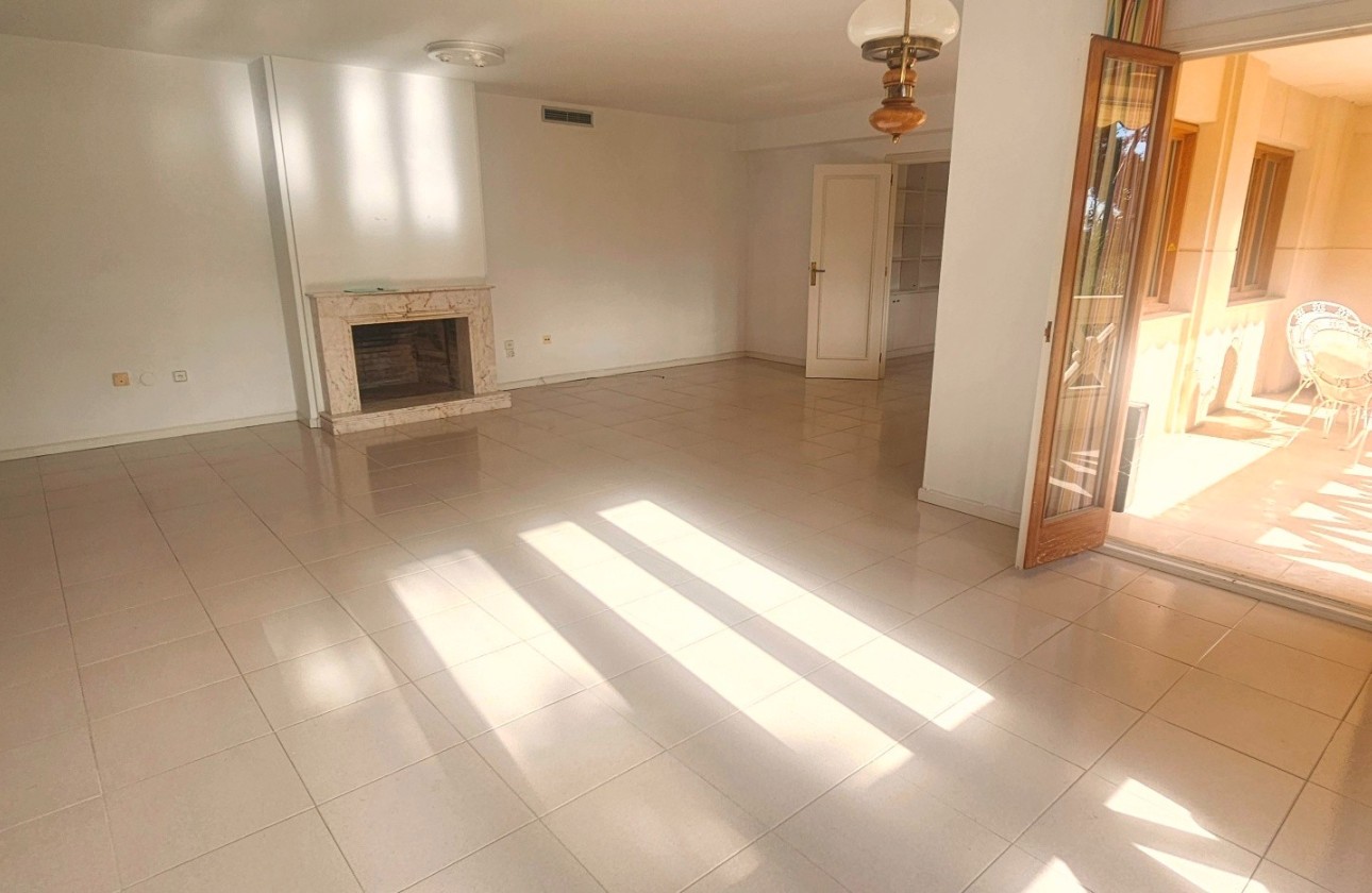 Resale - Apartment / flat - San Juan de Alicante