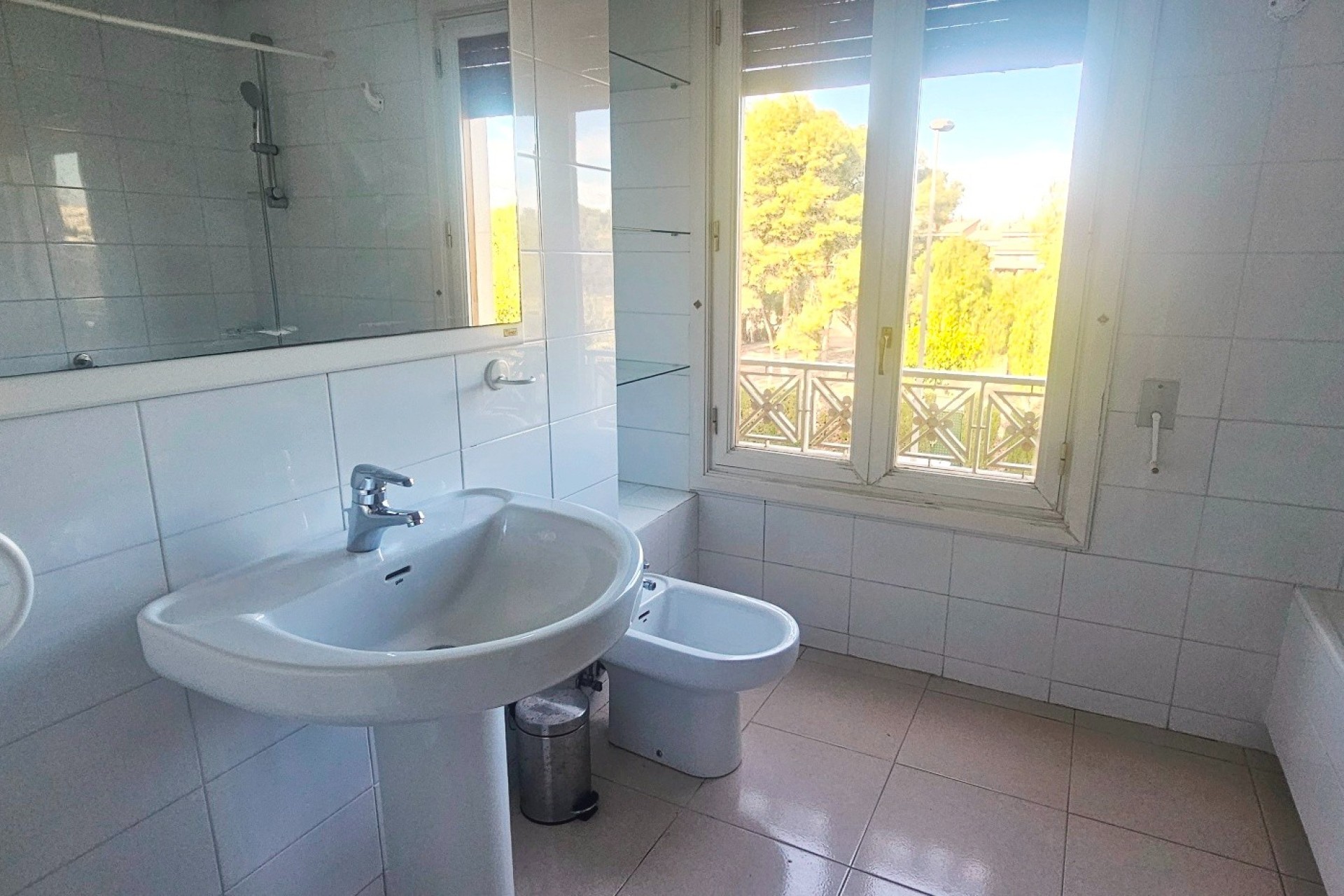 Resale - Apartment / flat - San Juan de Alicante