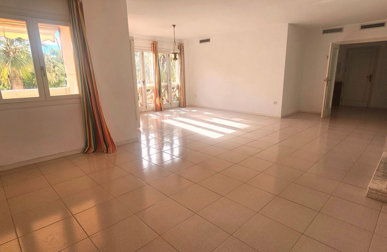 Resale - Apartment / flat - San Juan de Alicante