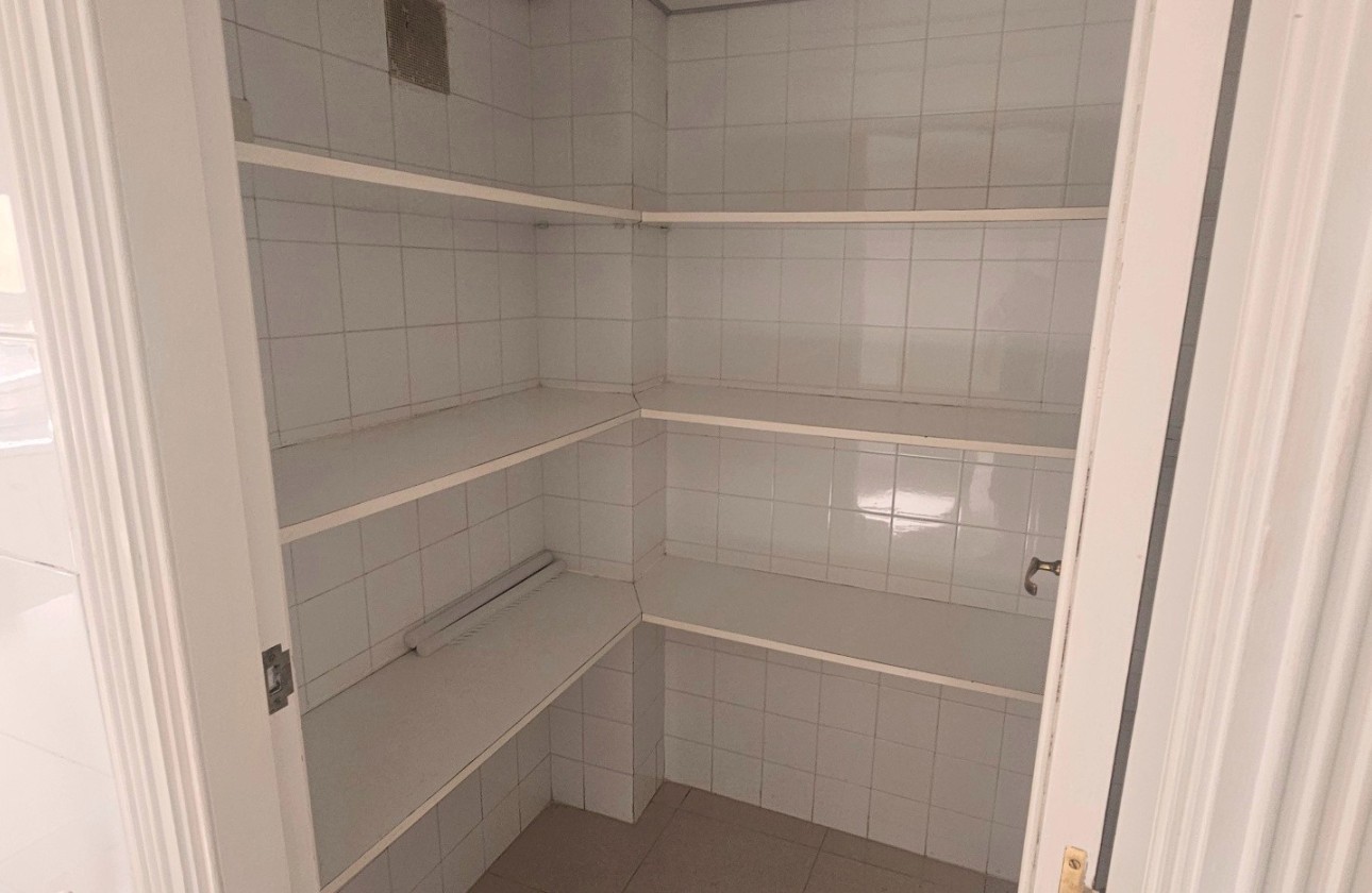 Resale - Apartment / flat - San Juan de Alicante