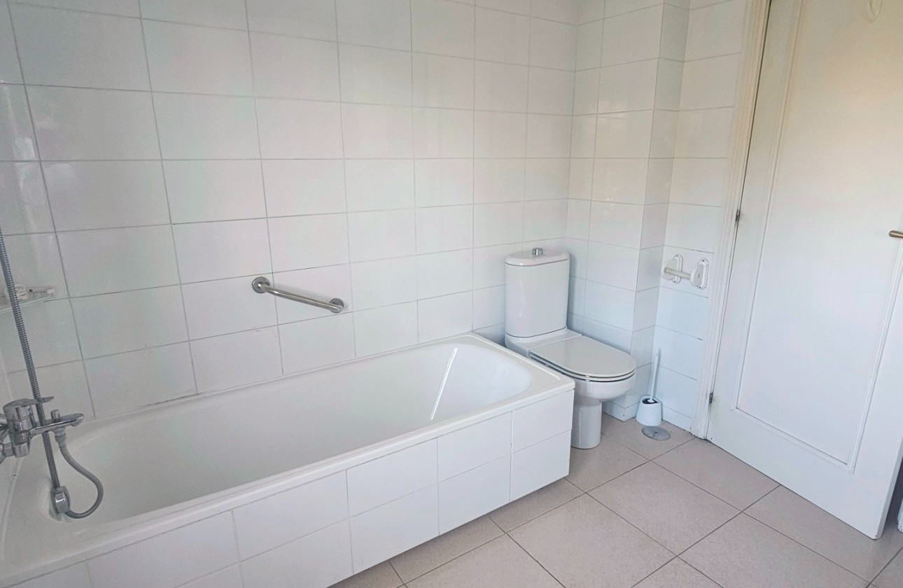 Resale - Apartment / flat - San Juan de Alicante