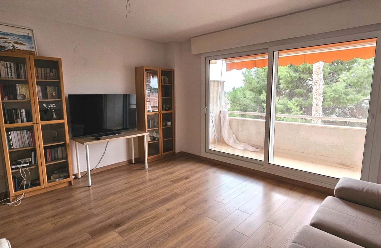 Resale - Apartment / flat - San Juan de Alicante