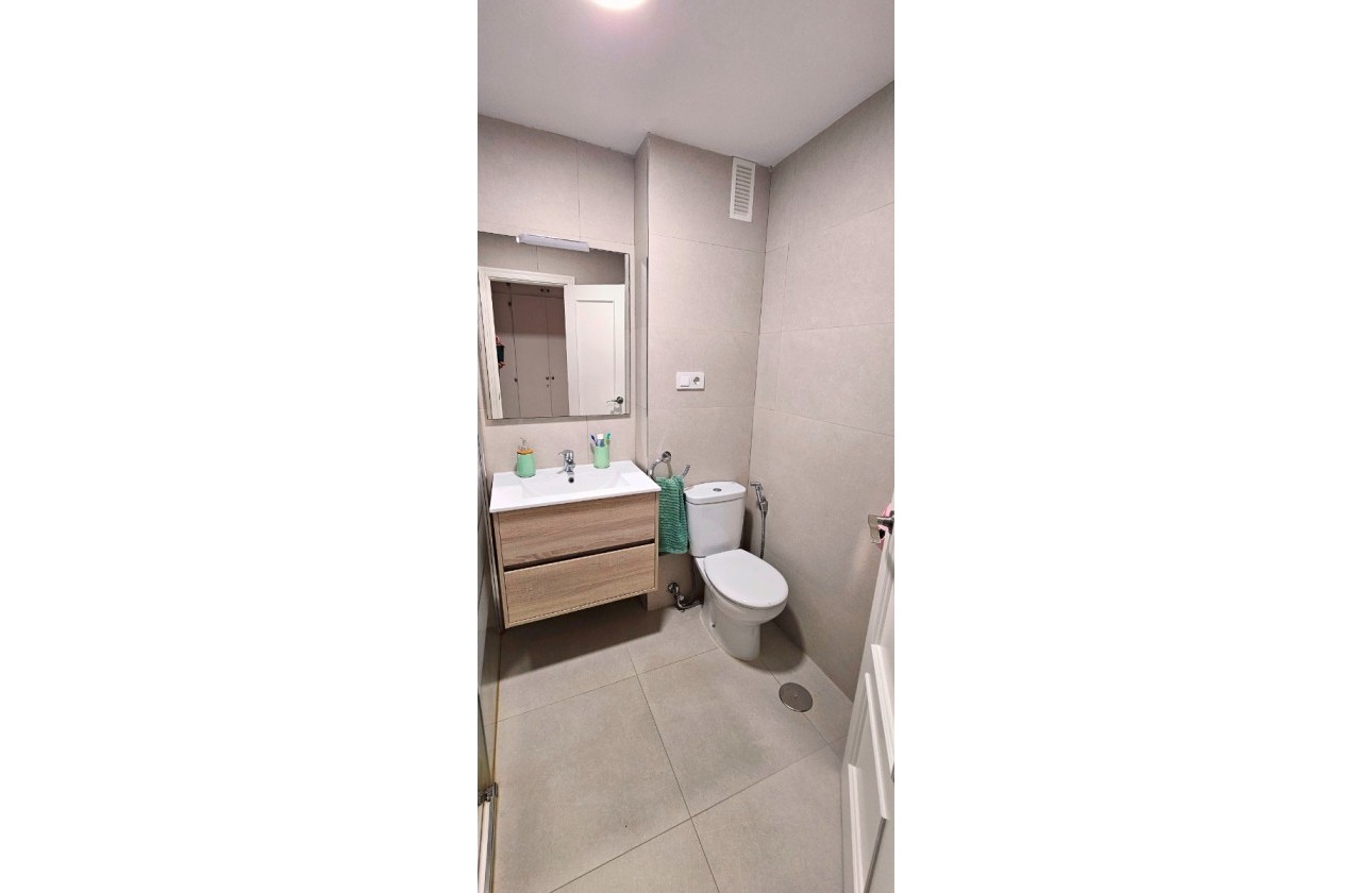 Resale - Apartment / flat - San Juan de Alicante