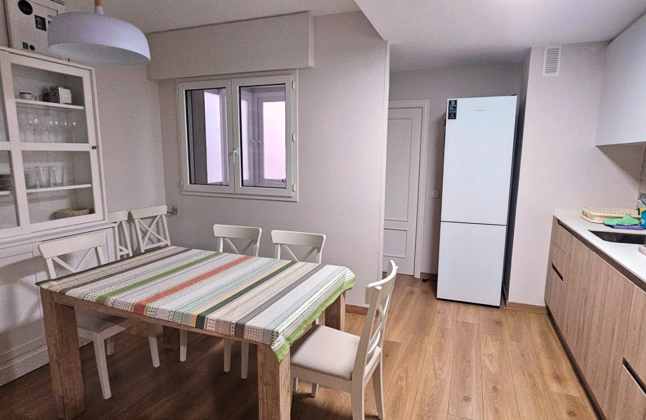 Resale - Apartment / flat - San Juan de Alicante