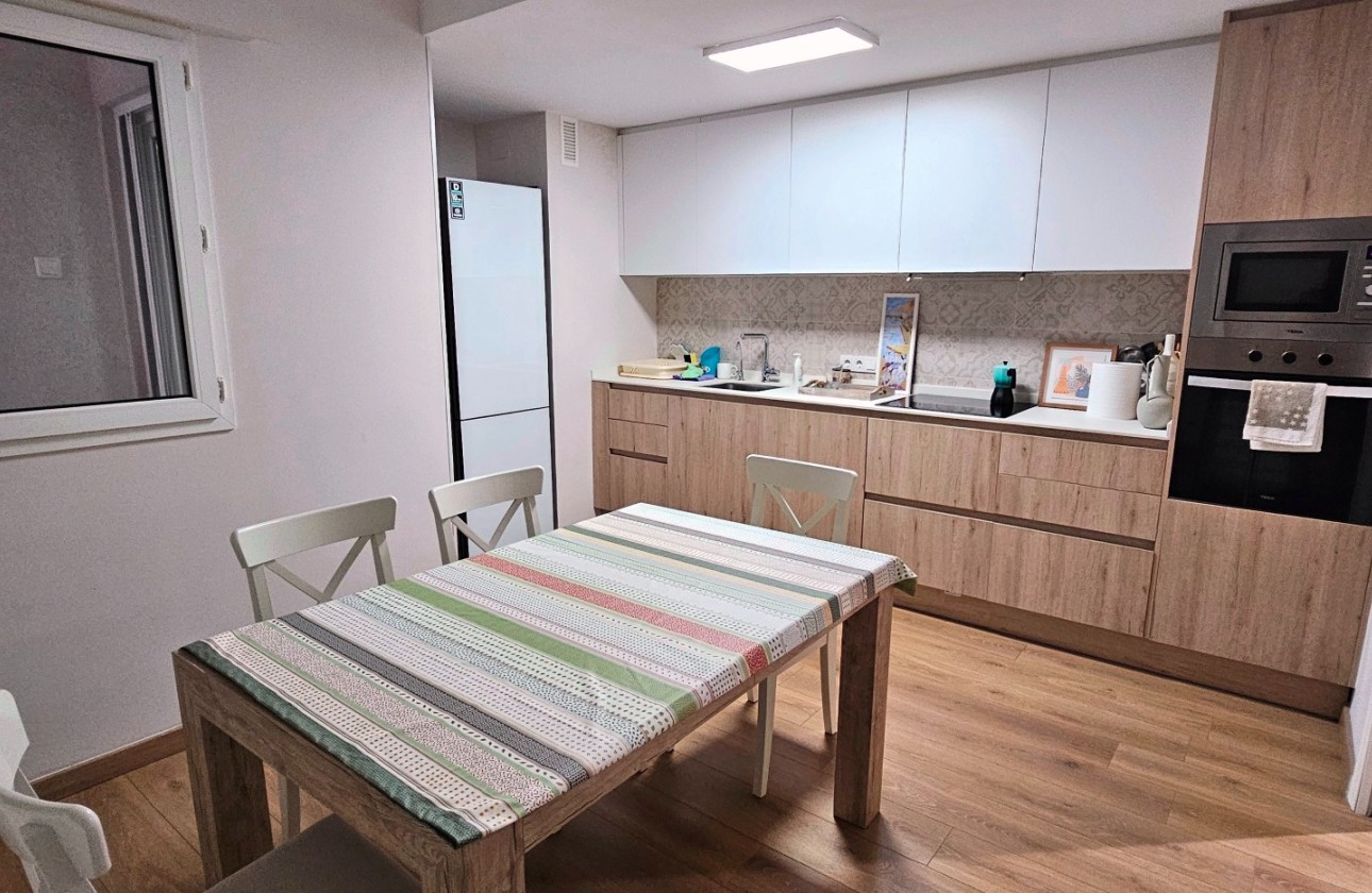 Resale - Apartment / flat - San Juan de Alicante