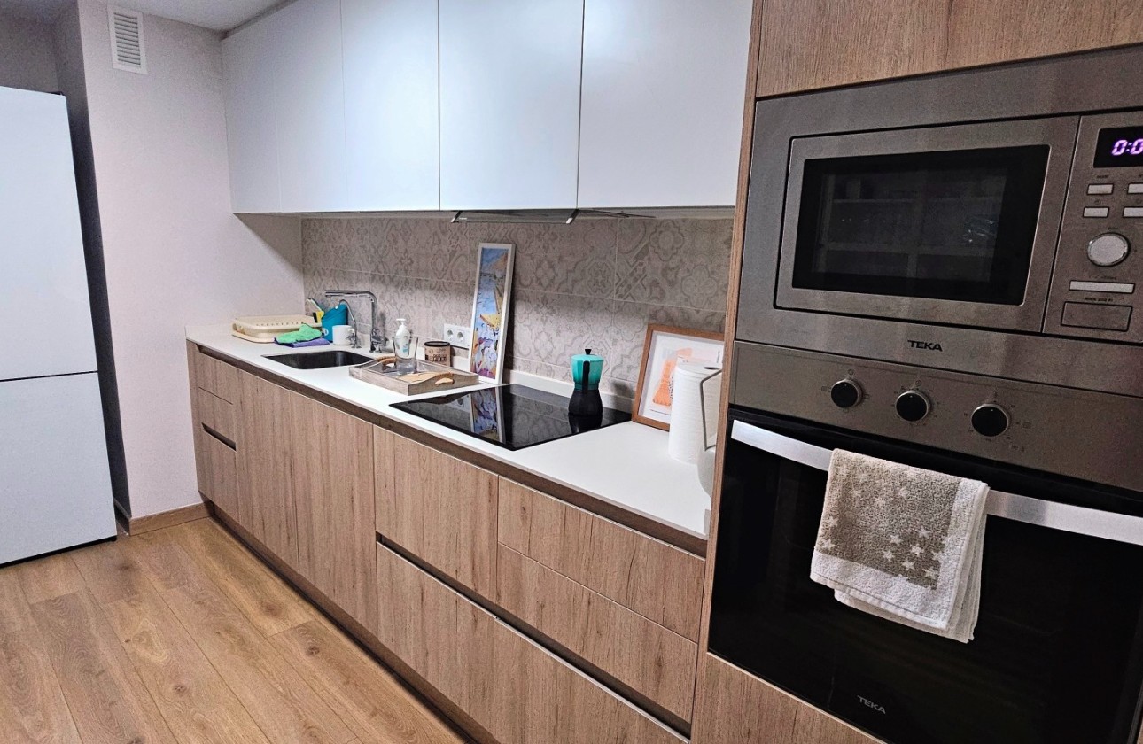 Resale - Apartment / flat - San Juan de Alicante