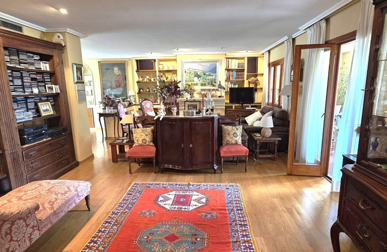 Resale - Apartment / flat - San Juan de Alicante