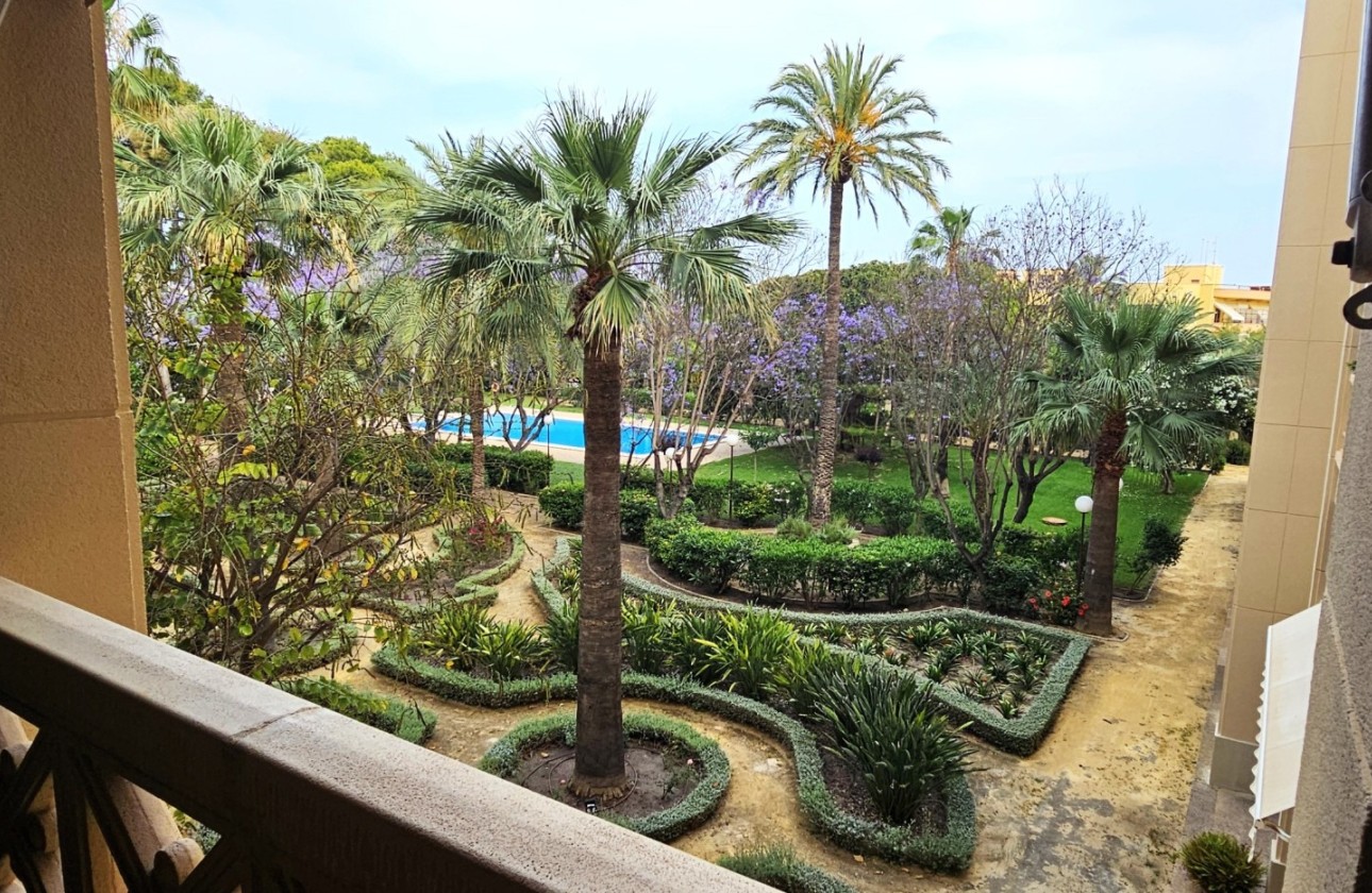 Resale - Apartment / flat - San Juan de Alicante