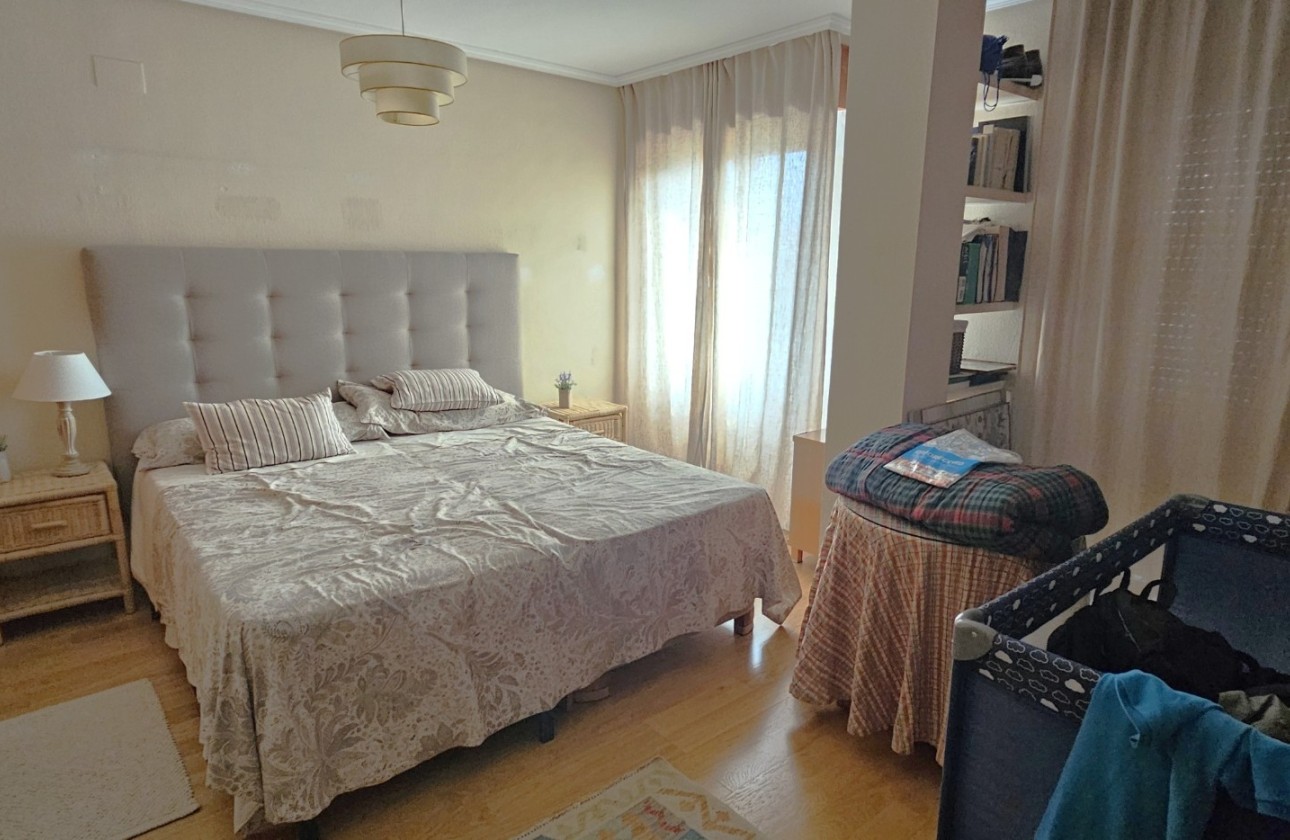 Resale - Apartment / flat - San Juan de Alicante