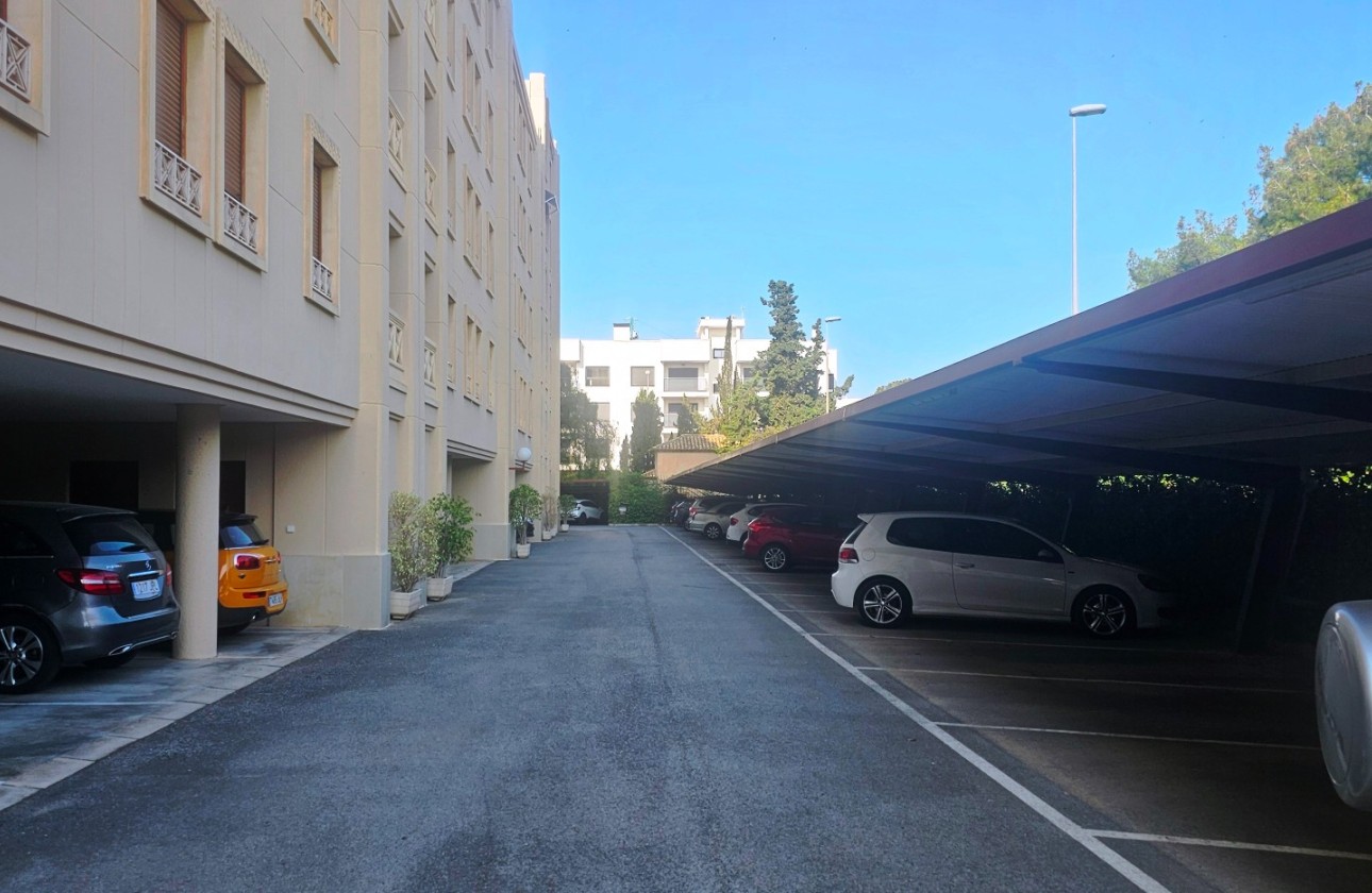 Resale - Apartment / flat - San Juan de Alicante