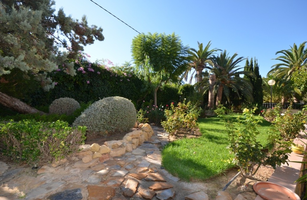 Resale - Finca - Alfas del Pí